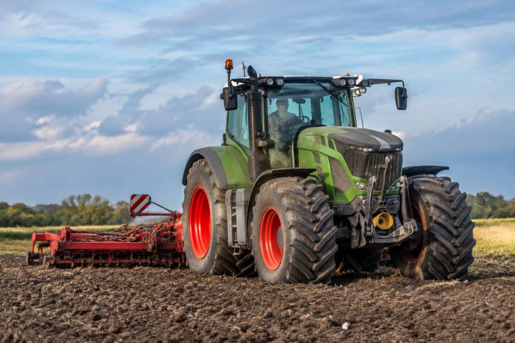 Case 845 XL : fiche technique, caractéristiques et performances du tracteur en agriculture Case 845 XL : fiche technique, caractéristiques et performances du tracteur en agriculture
